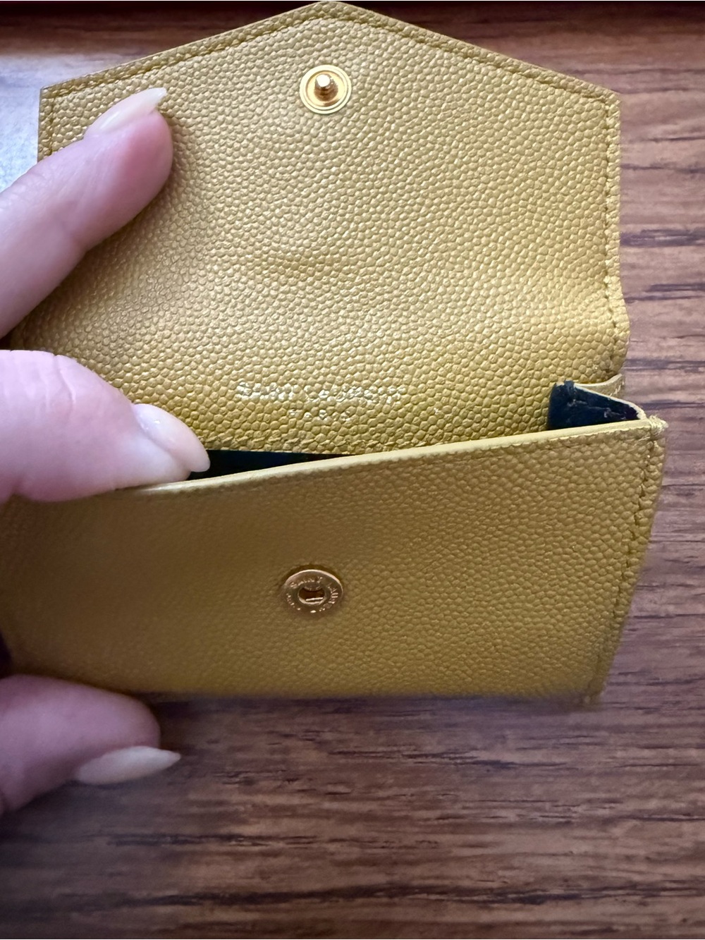 Saint Laurent Green Pebbled Leather Envelope Card Case with Gold YSL Logo - Picture 3 of 11